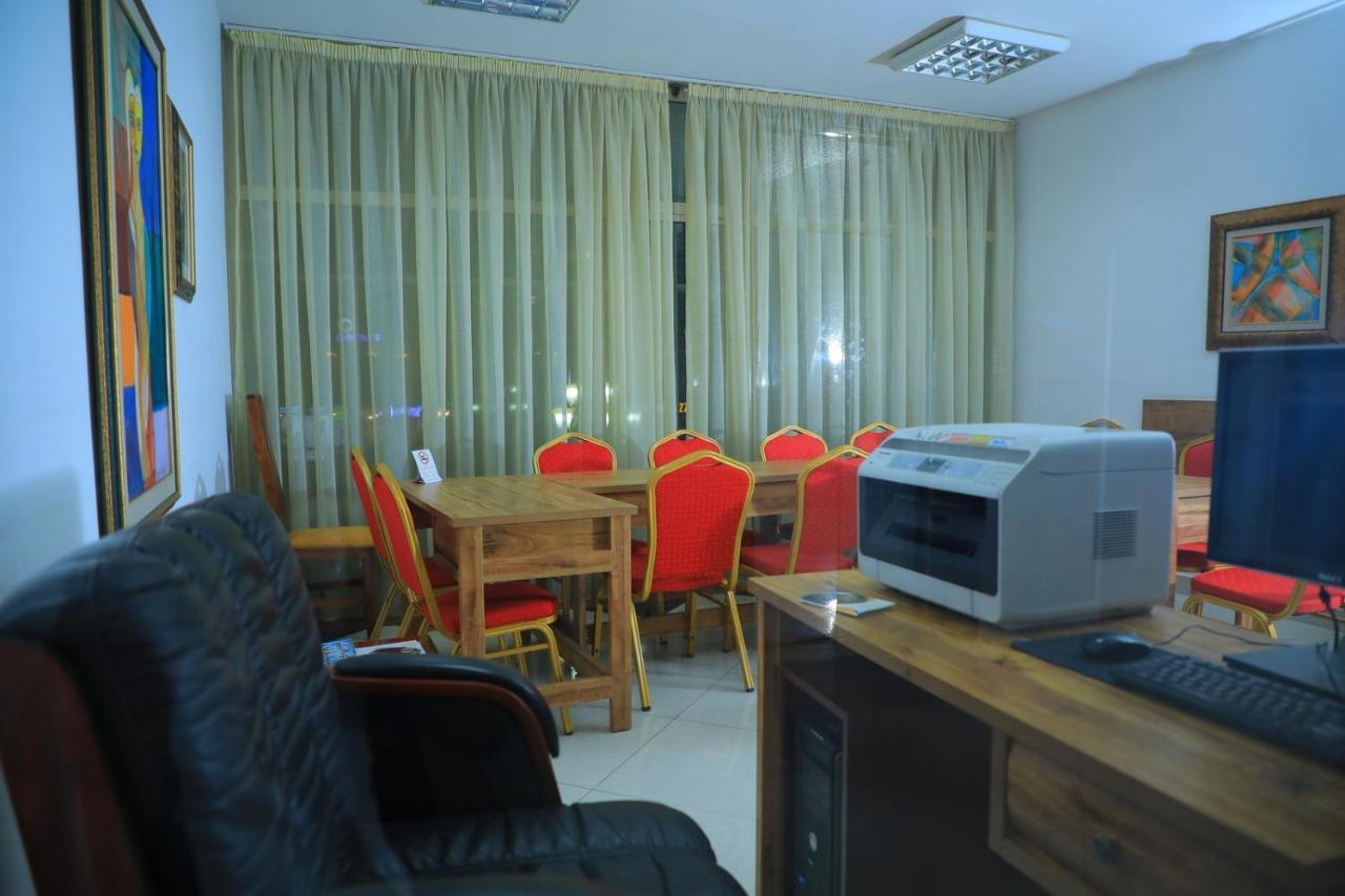 Victoria Hotel Apartment Адис Абеба Екстериор снимка