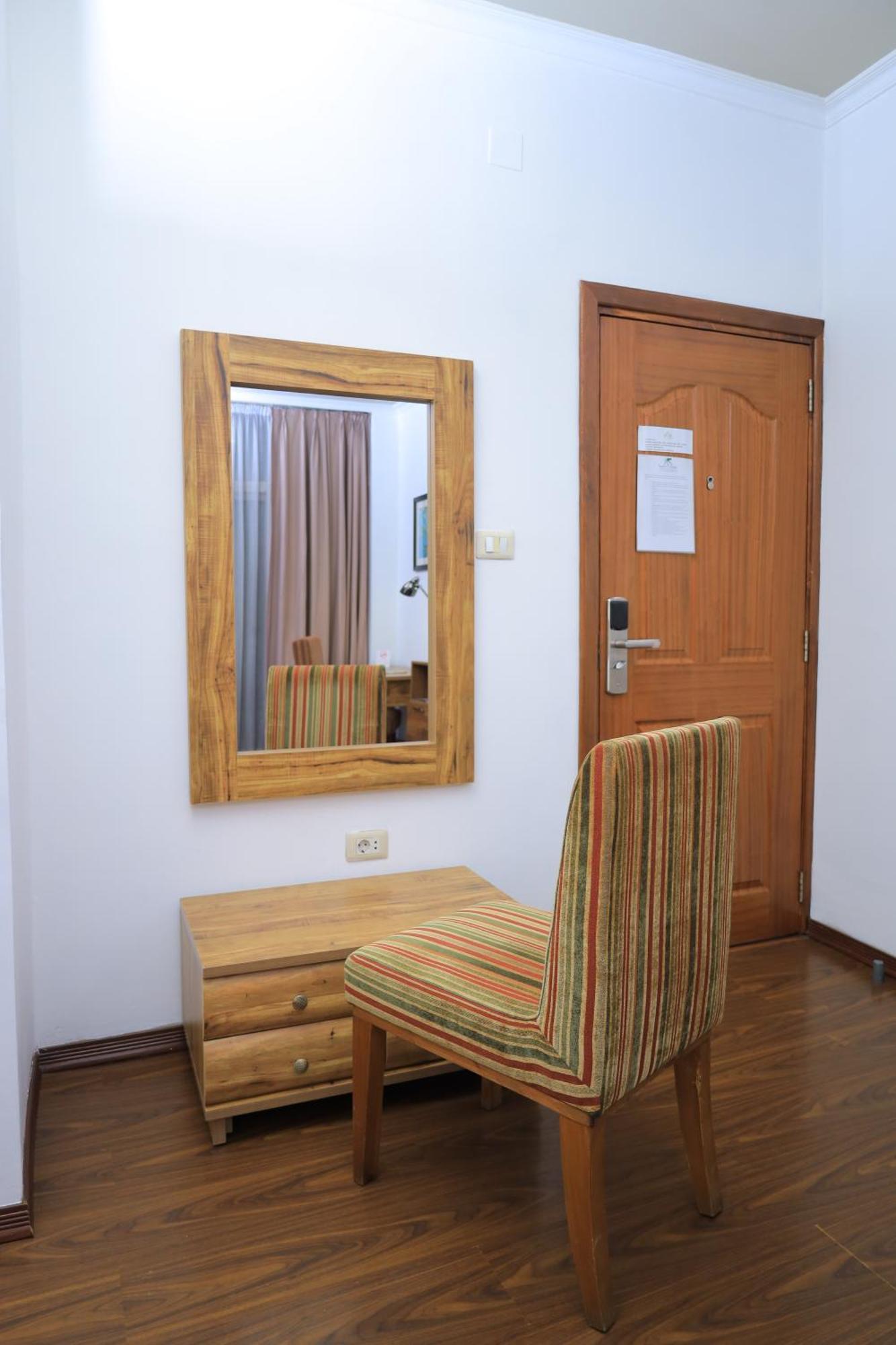 Victoria Hotel Apartment Адис Абеба Екстериор снимка